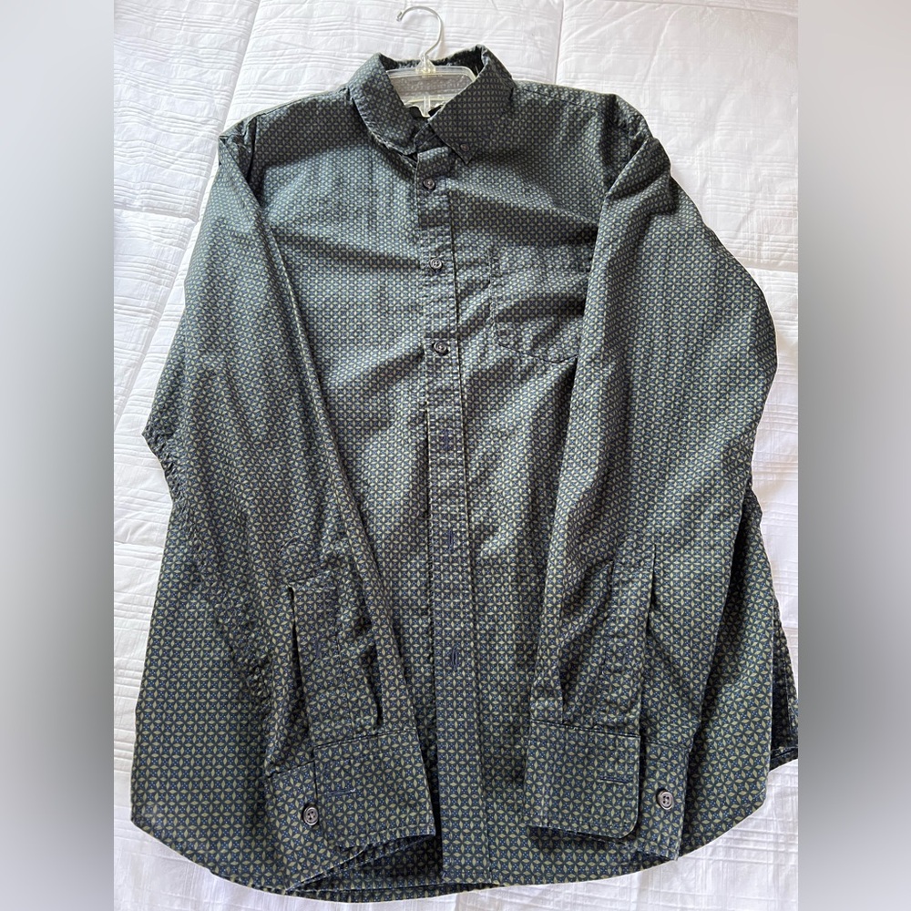 Men's banana republic button down shirt